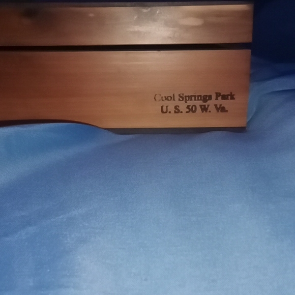 Box - Picture 2 of 3